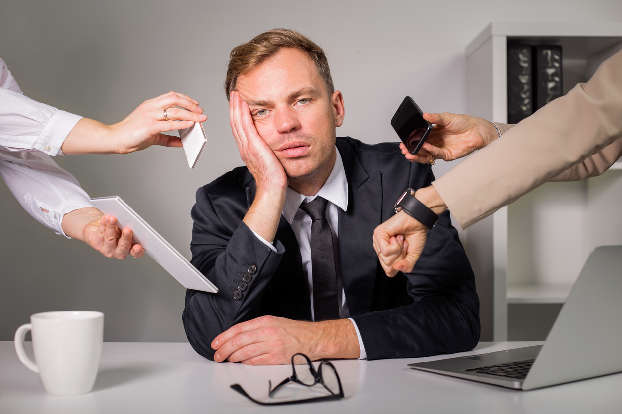  La ansiedad laboral se produce cuando la persona es incapaz de gestionar correctamente el estrés.    
