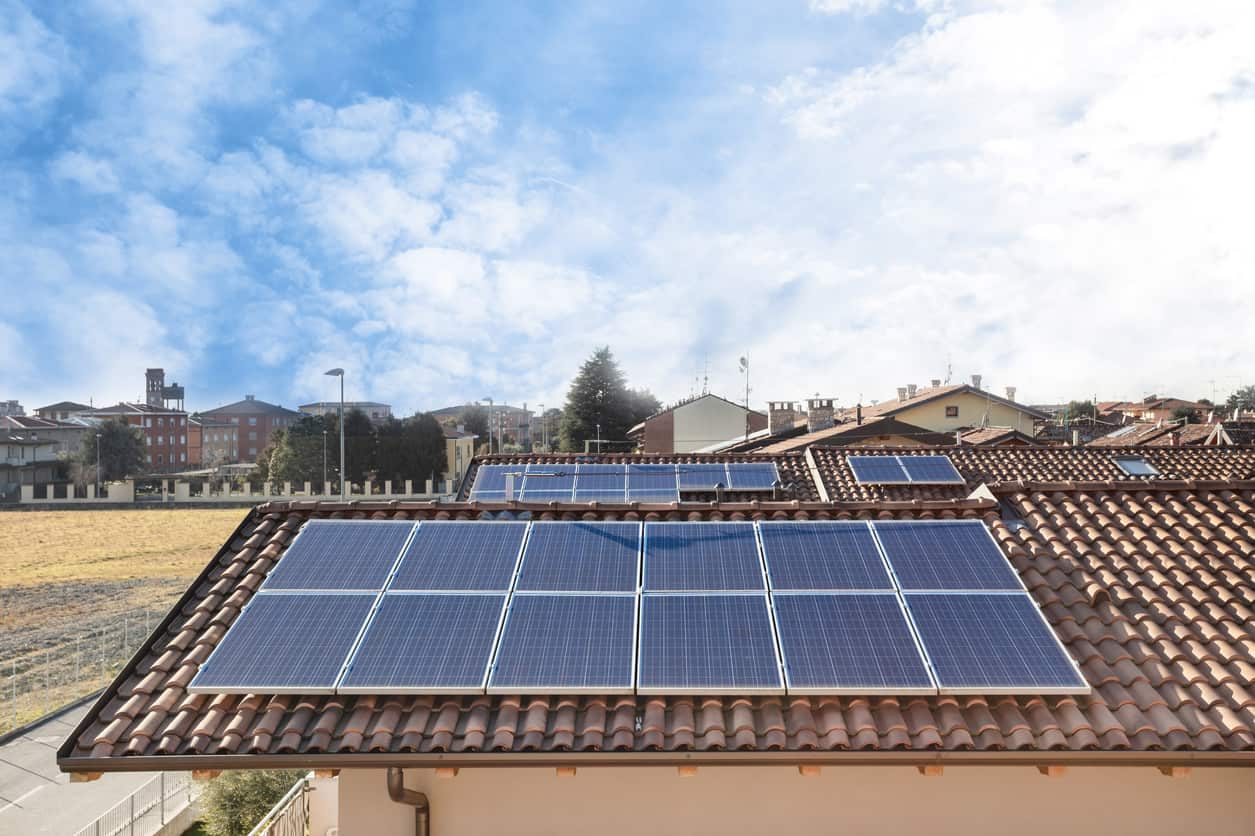 green transition: energía solar en una gran ciudad