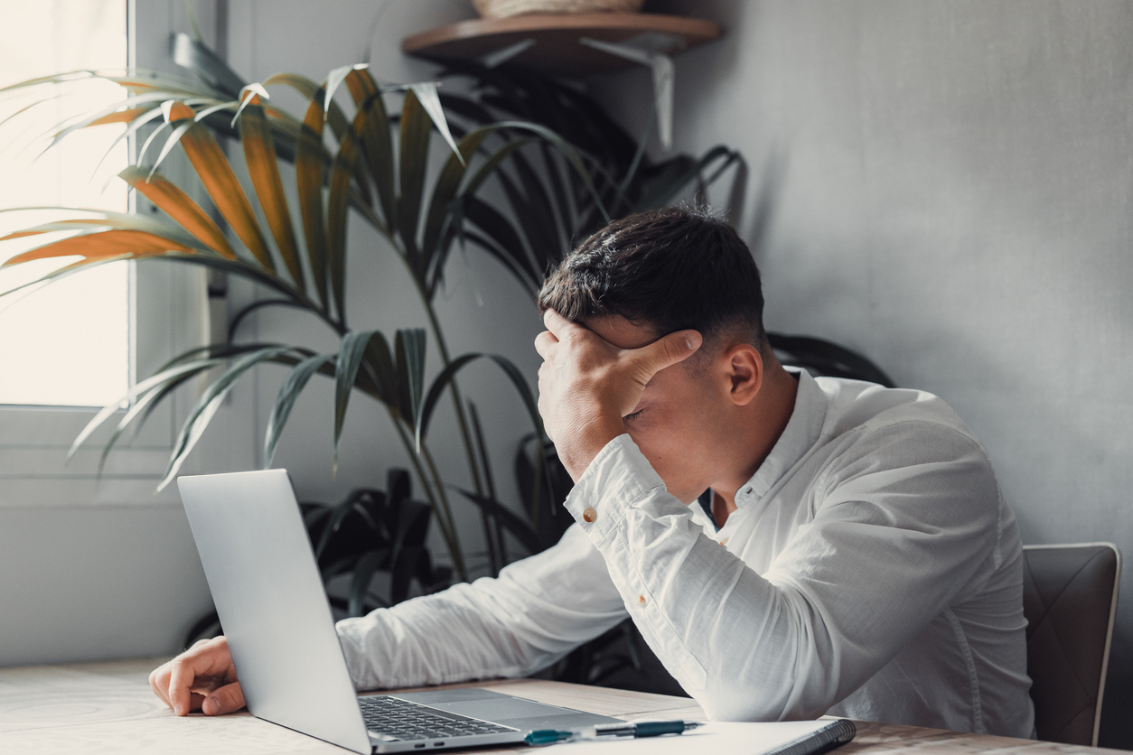 IA y desgaste laboral cómo afecta al síndrome del burnout