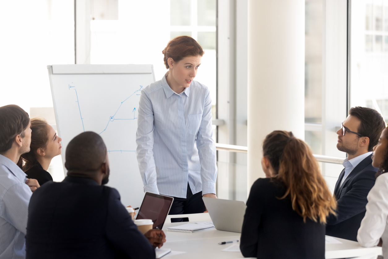 knowmad trabaja para empresa