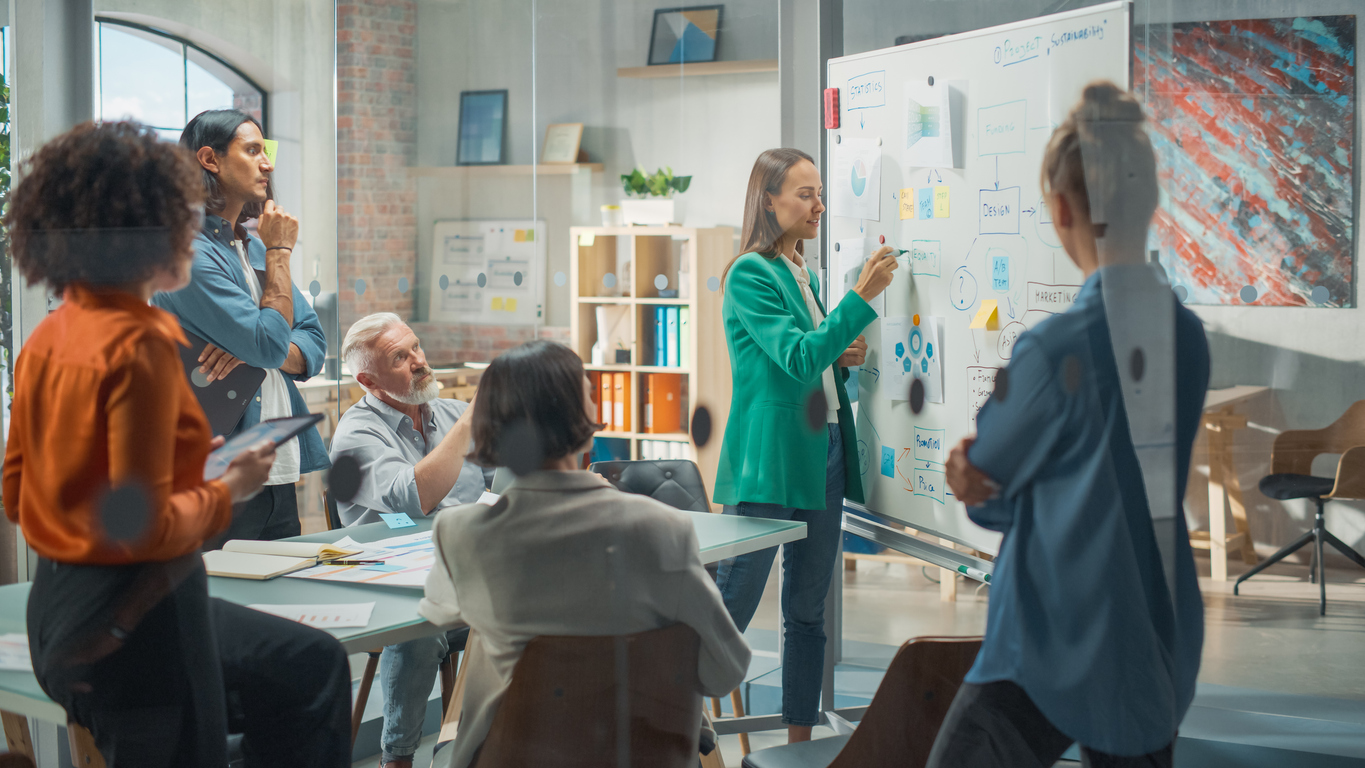 El marketing experiencial está enfocado en ofrecer al consumidor vivencias únicas y memorables. 