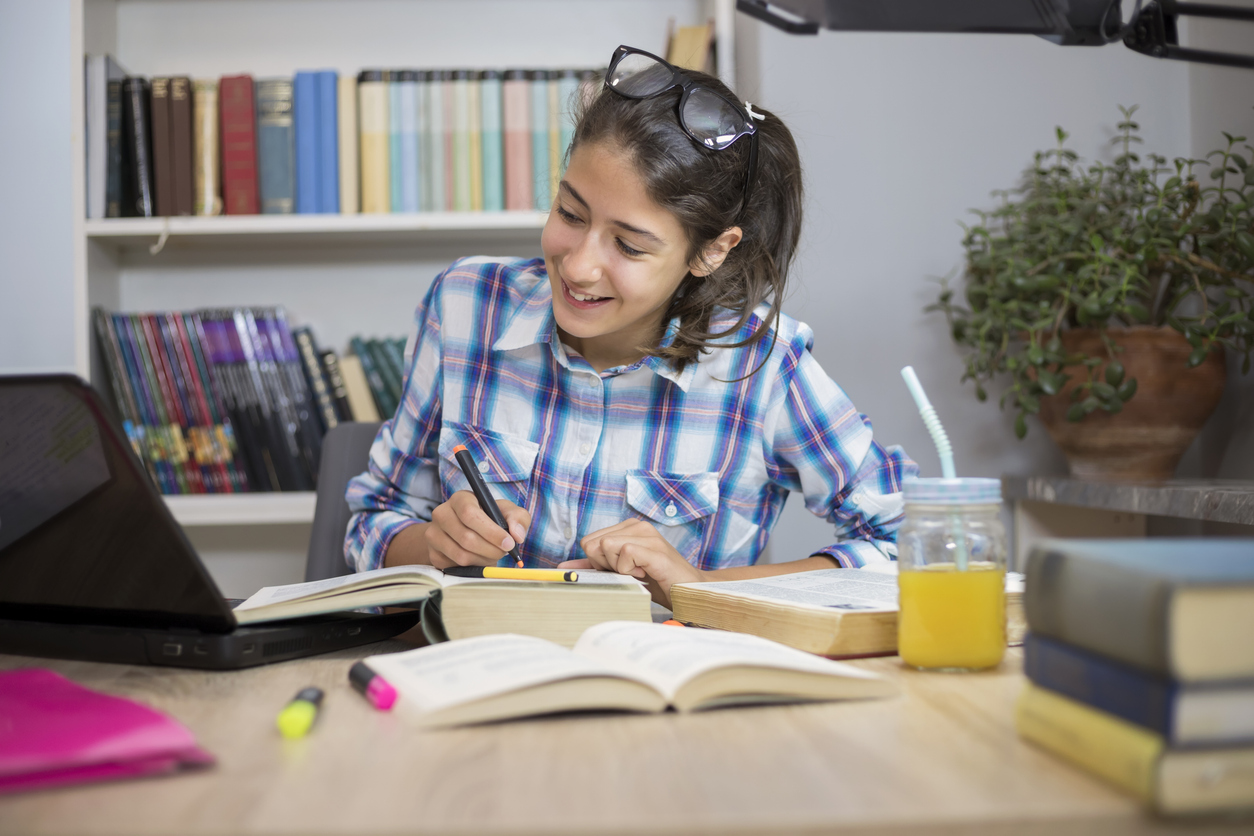Entre los mejores libros para aprender inglés puedes encontrar novelas contemporáneas y grandes clásicos.  