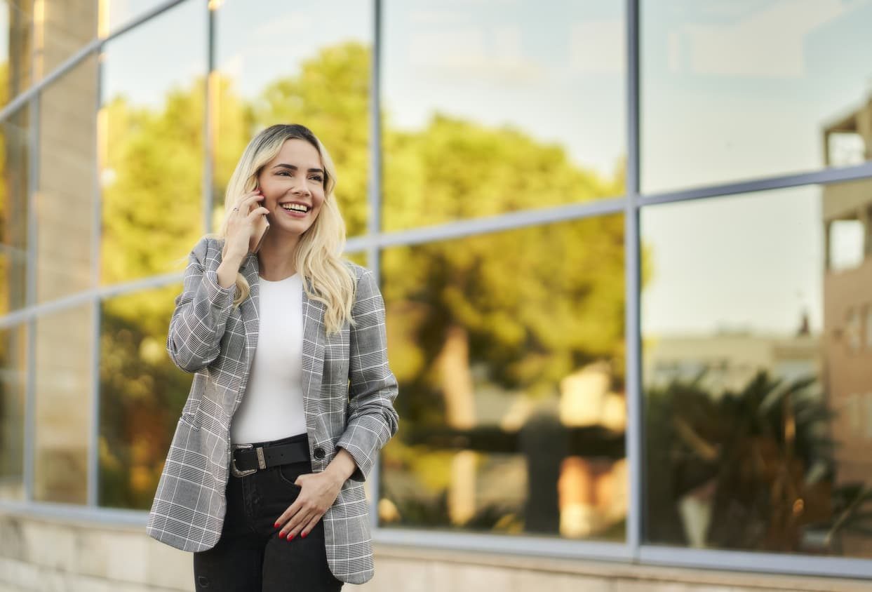 Los programas de capacitación para mujeres profesionales contribuyen a aumentar la autoconfianza de las trabajadoras